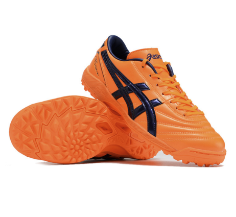 10. Asics TF – Naranja/Azul Marino