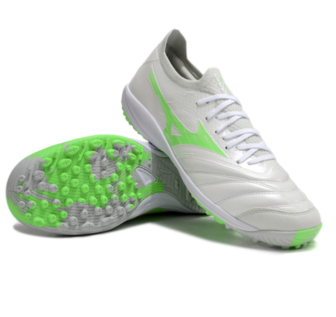 25. Mizuno TF – Blanco/Verde Neón