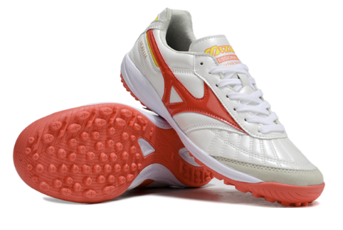 33. Mizuno TF – Blanco/Rojo Coral
